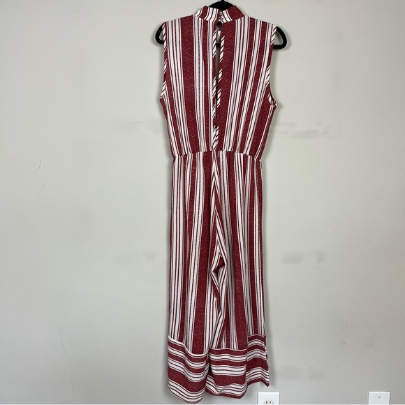 DAYLIGHT STRIPED SLEEVELESS JUMPSUIT CUT OUT NECKLINE IN RED & WHITE SIZE SMALL - Picture 11 of 16